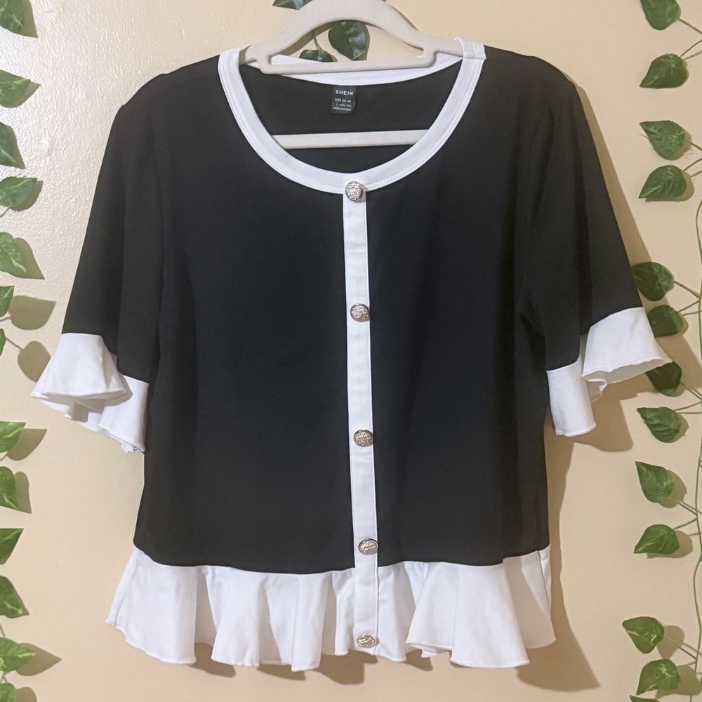 SHEIN Black and White Ruffle-Trim Button Down Top - Picture 2 of 7
